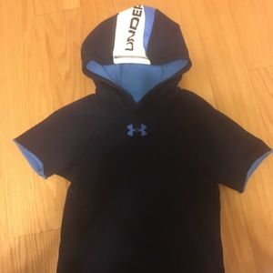 Short sleeve hoodie (pre owned)